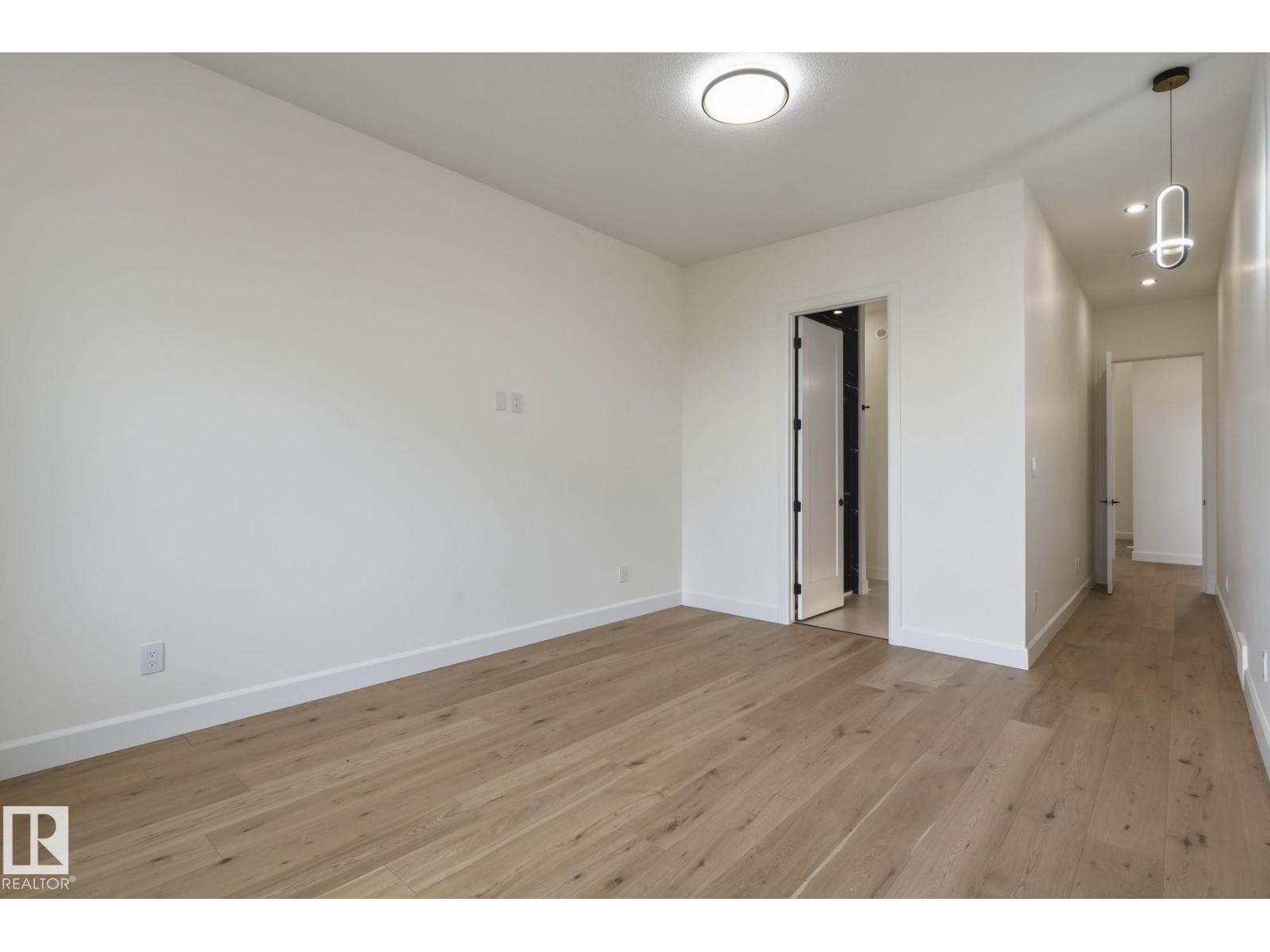 3019 64 AV — photo 25