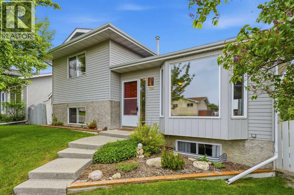 10 Carolina Drive, Cochrane