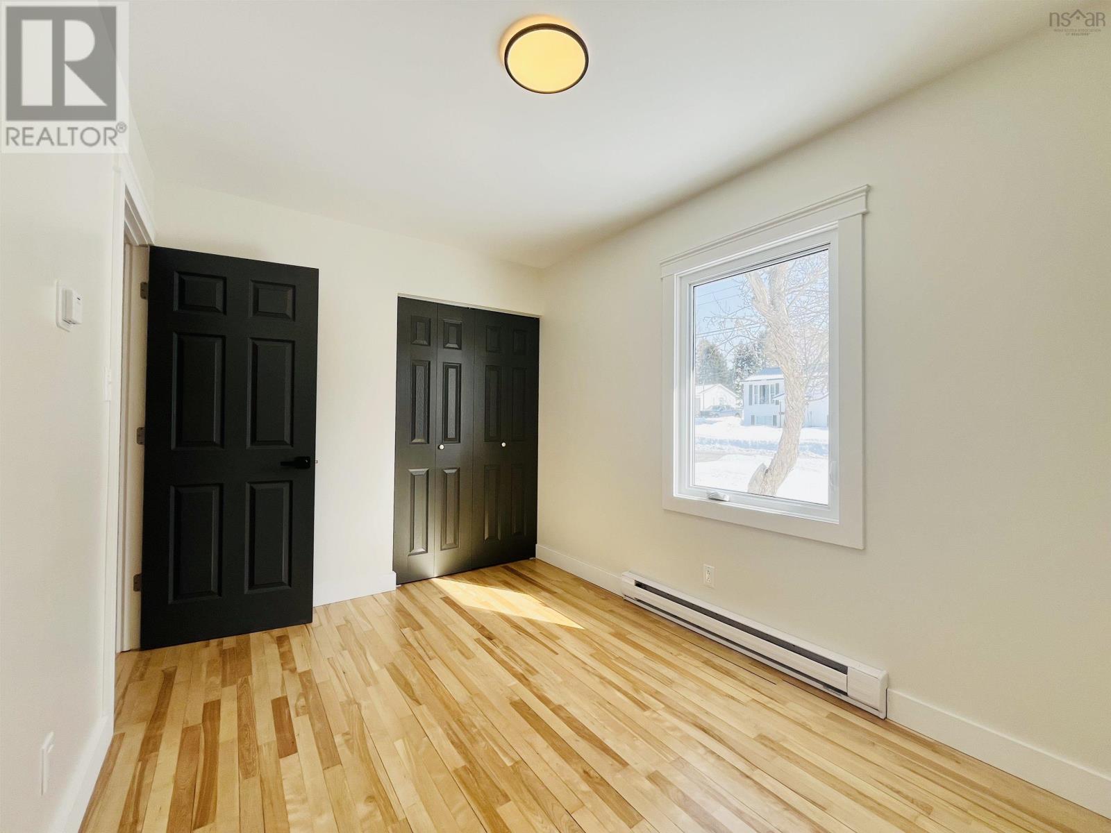 39 Rogers Avenue - 18