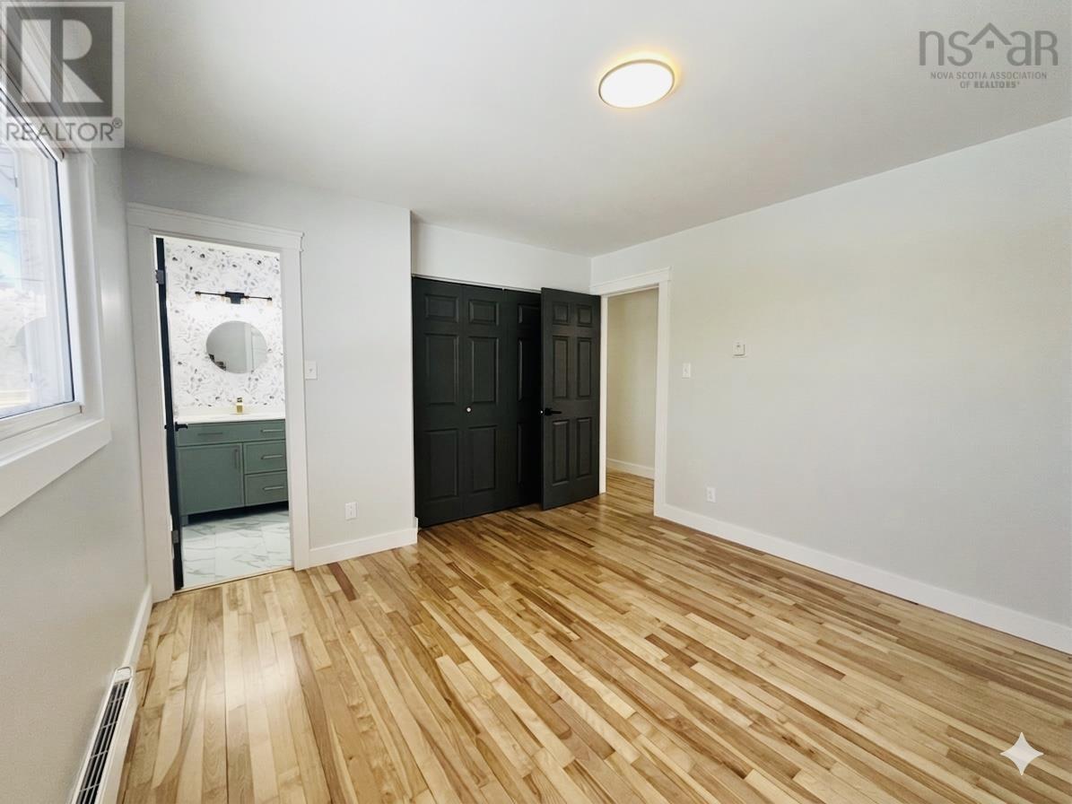 39 Rogers Avenue - 25