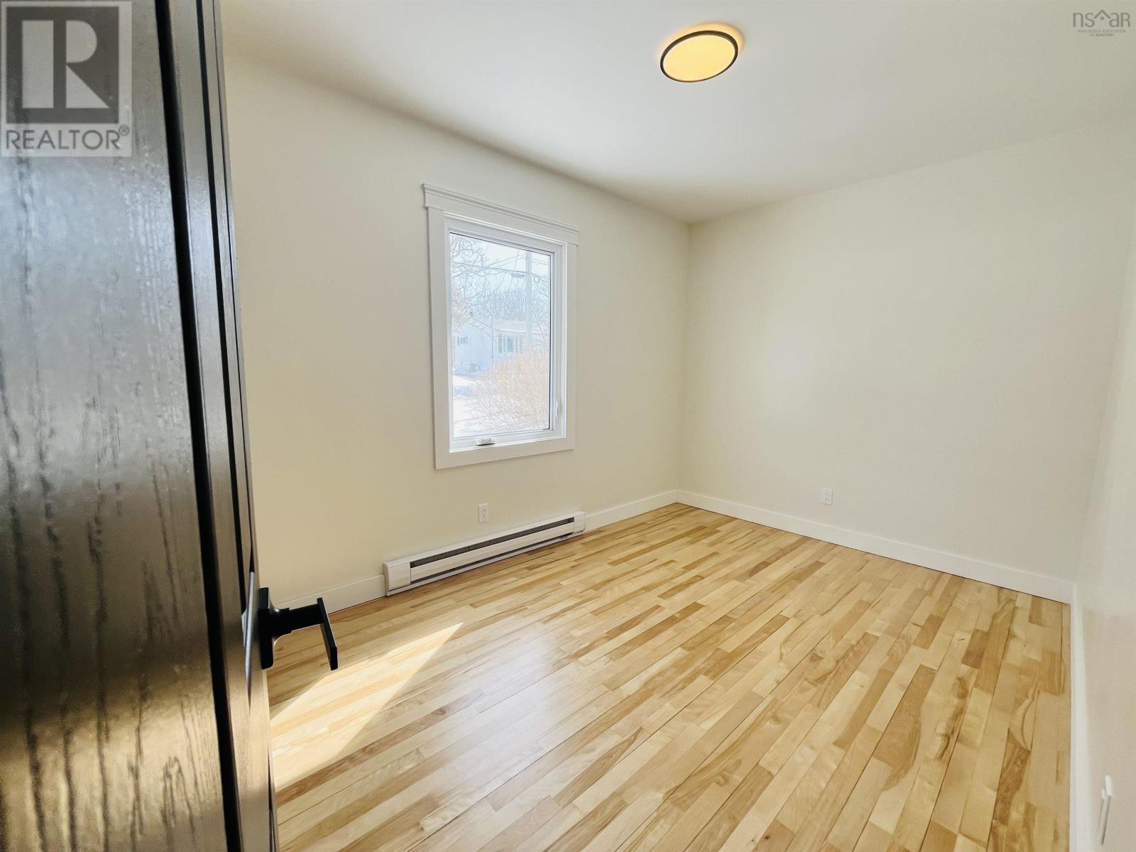 39 Rogers Avenue - 16