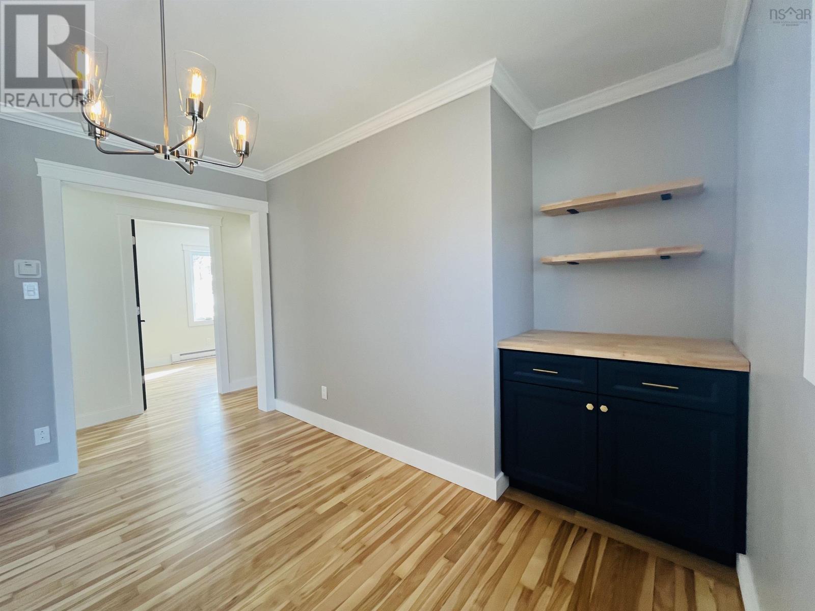 39 Rogers Avenue - 10
