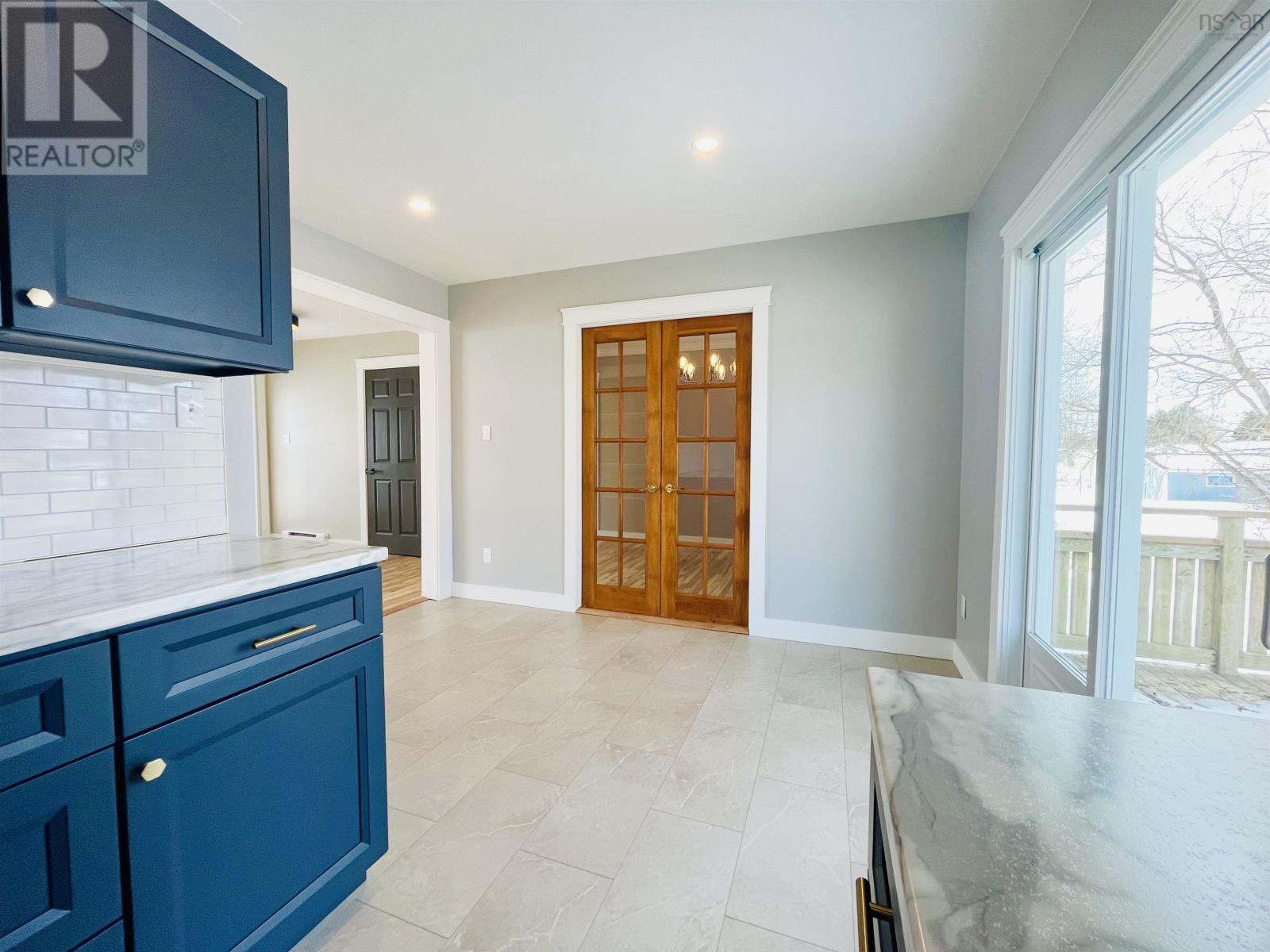 39 Rogers Avenue - 6