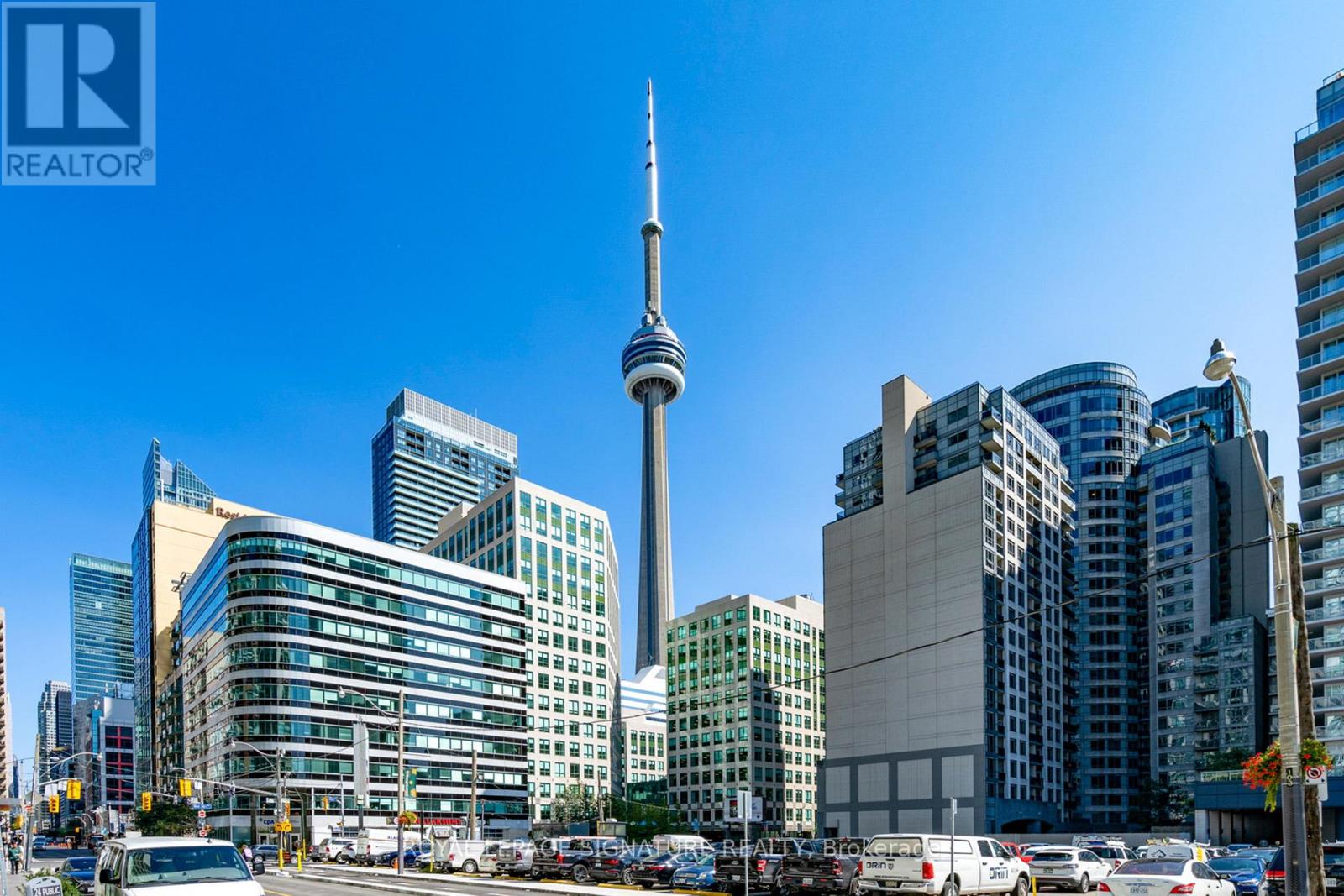 #G25 350 WELLINGTON STREET W - 25