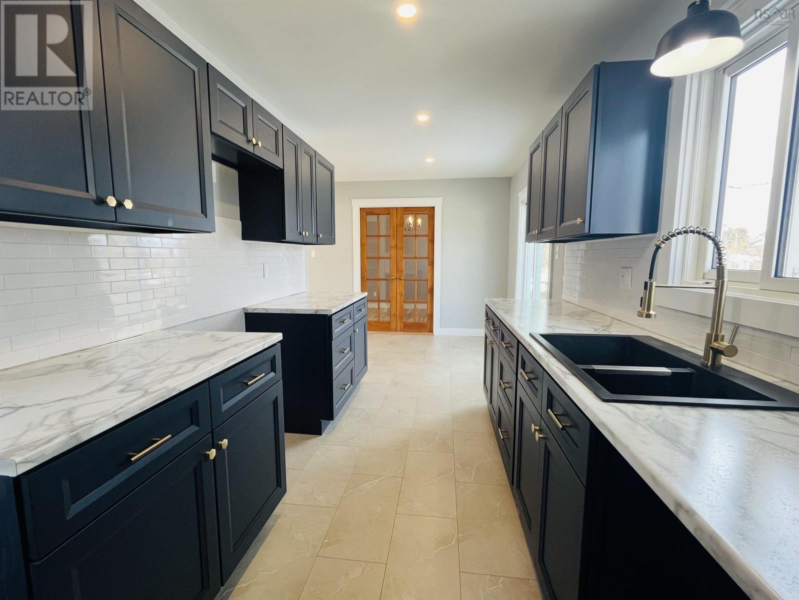 39 Rogers Avenue - 4