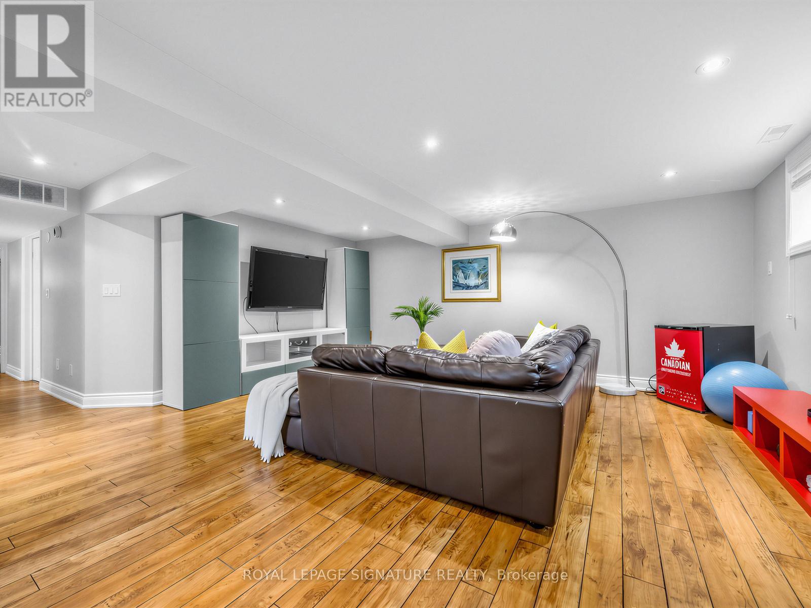 83 BERKINSHAW CRESCENT - 18