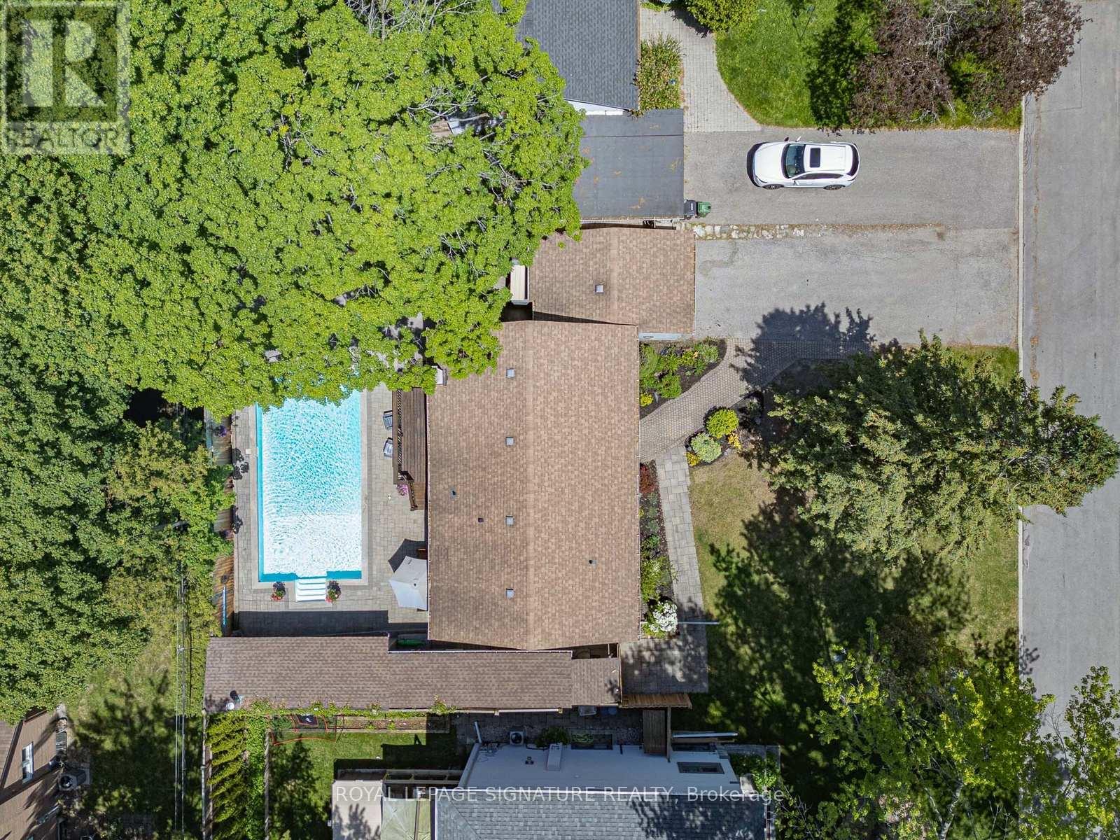 83 BERKINSHAW CRESCENT - 34