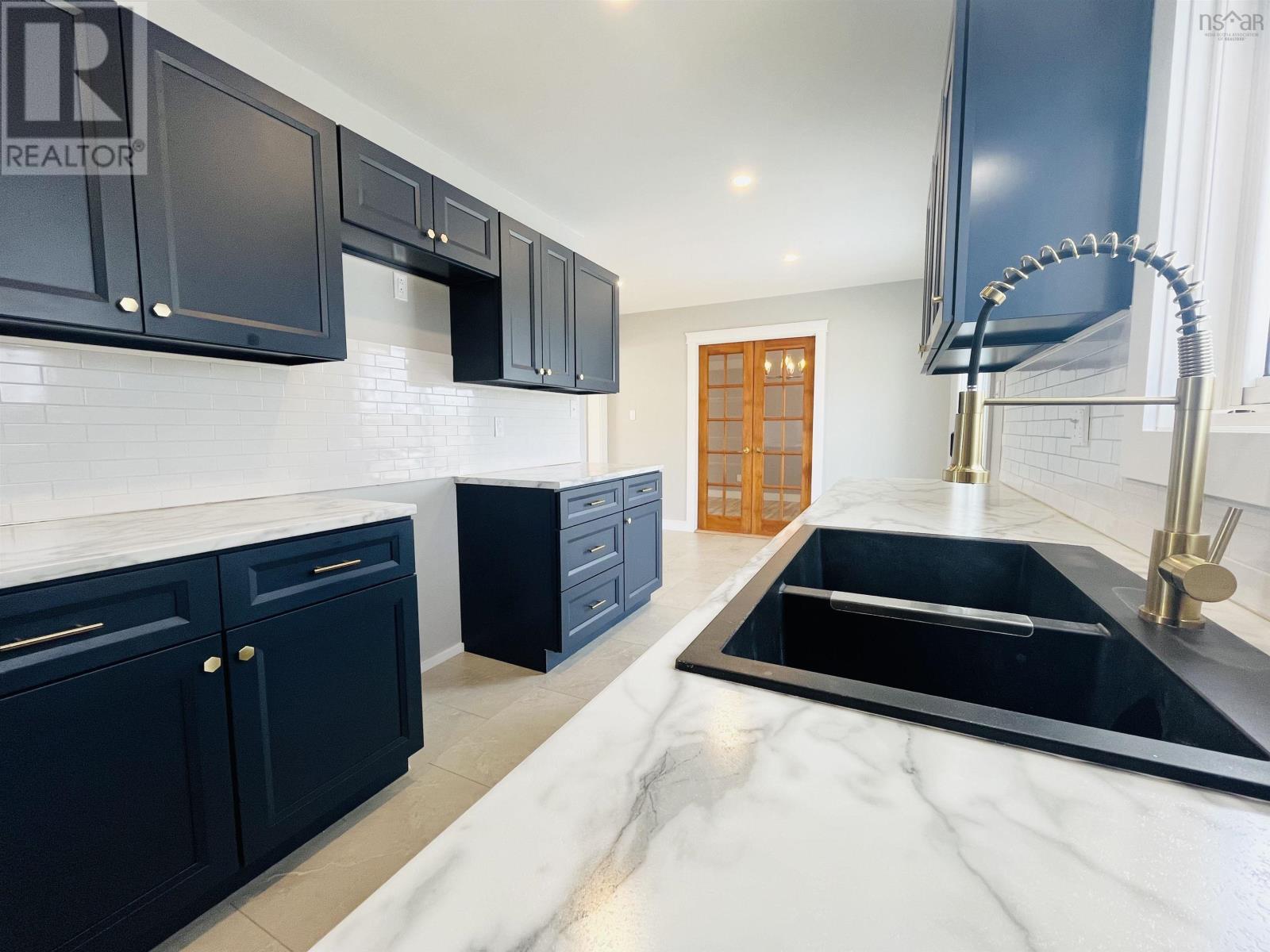 39 Rogers Avenue - 5