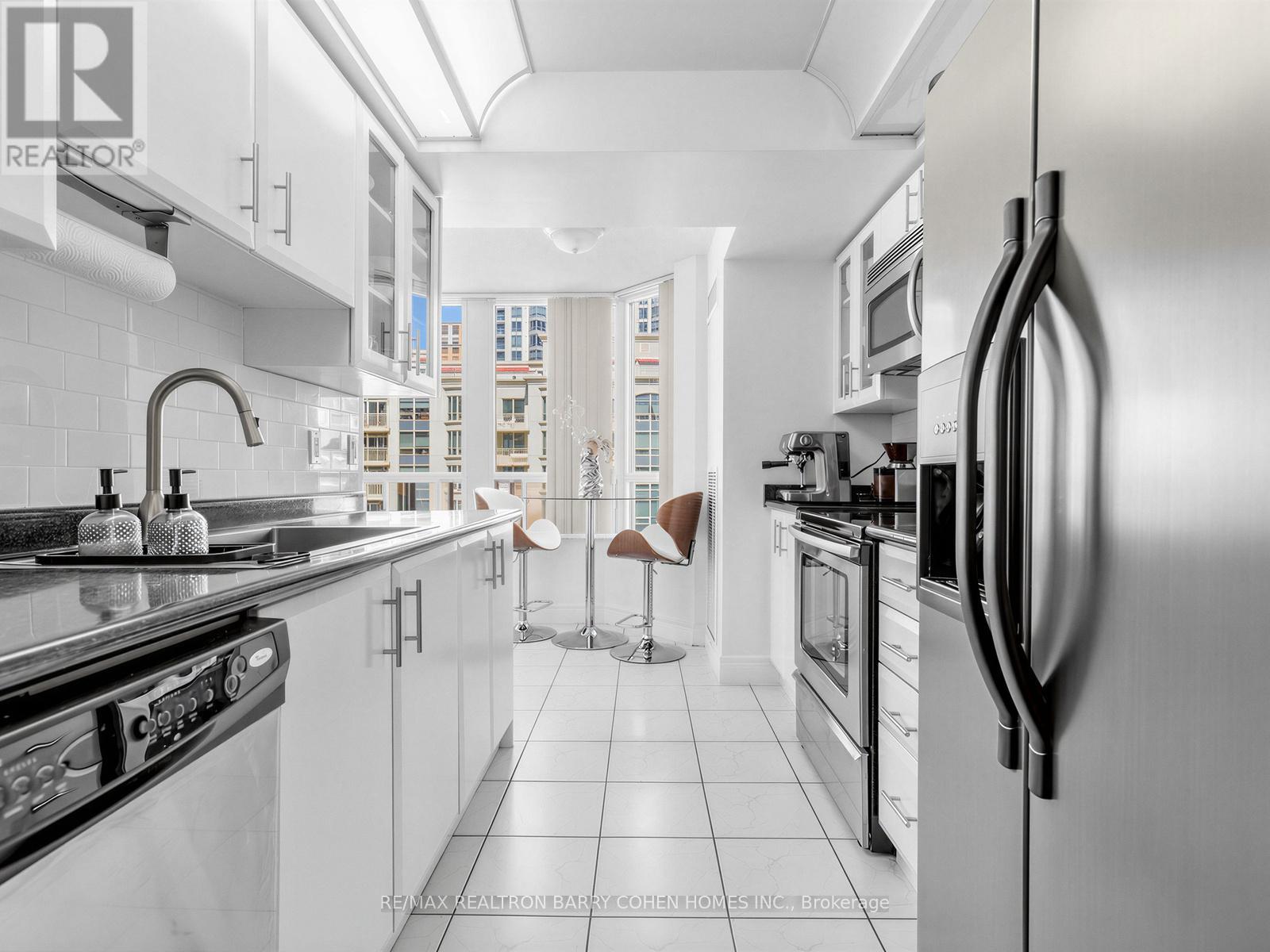 #812 5418 YONGE STREET - 14