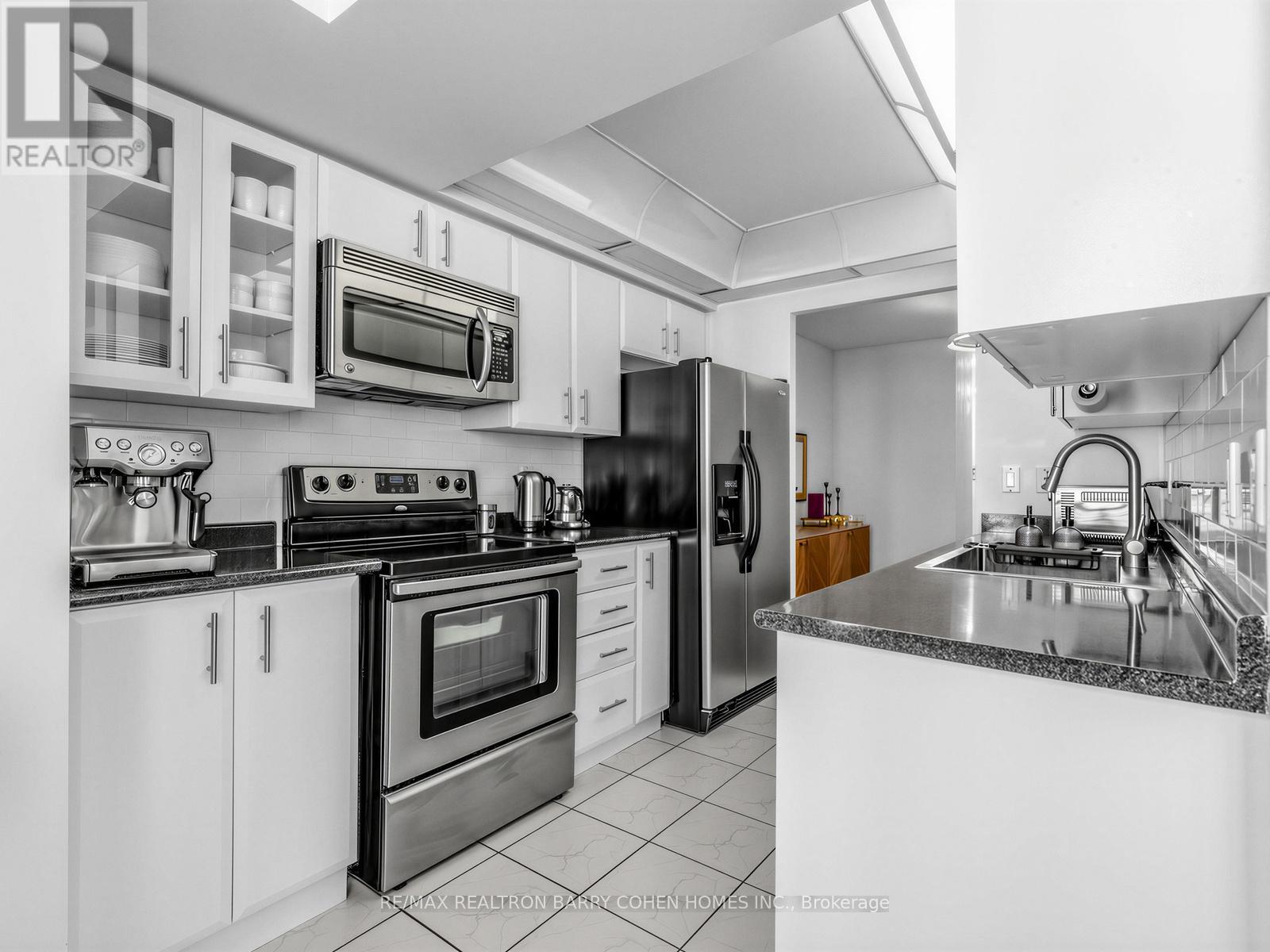 #812 5418 YONGE STREET - 15