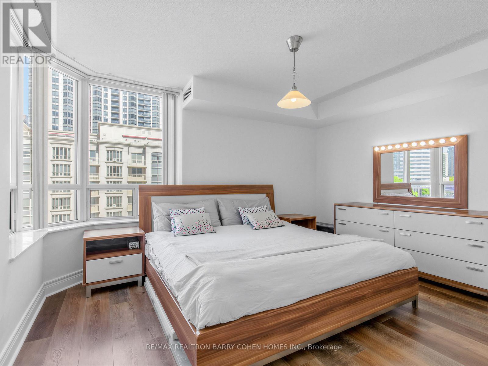 #812 5418 YONGE STREET - 18