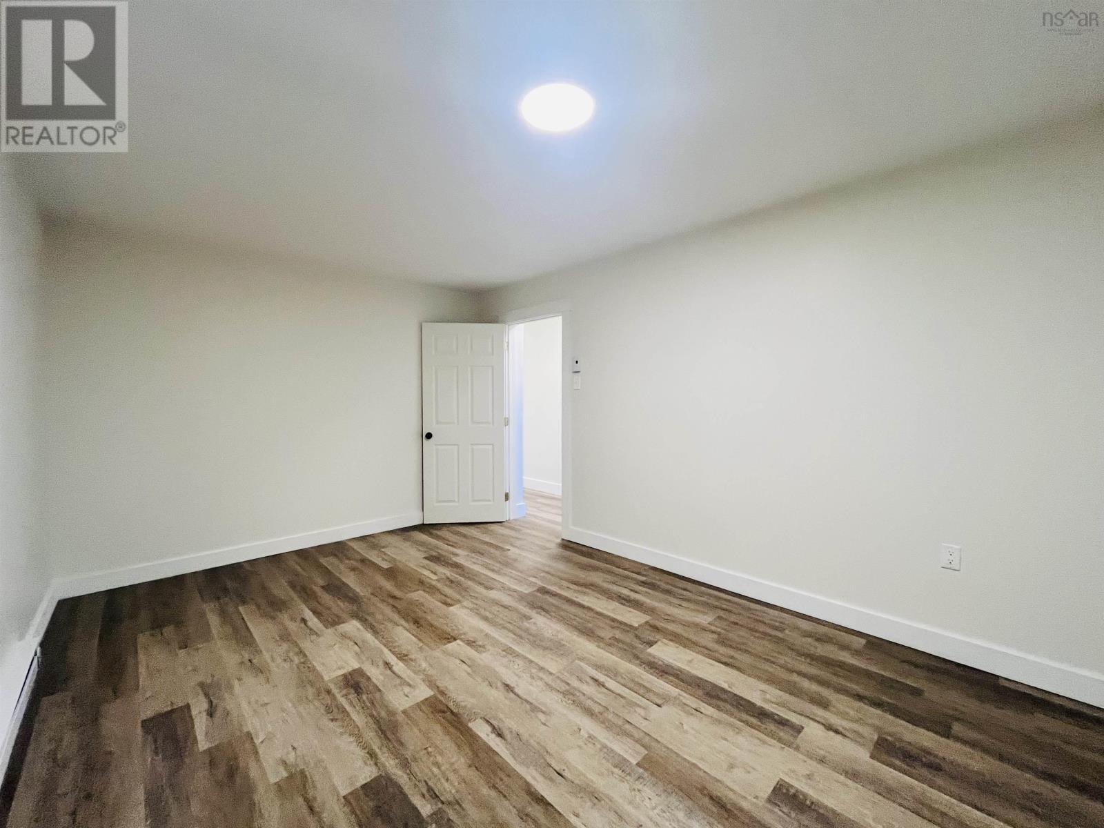 39 Rogers Avenue - 31