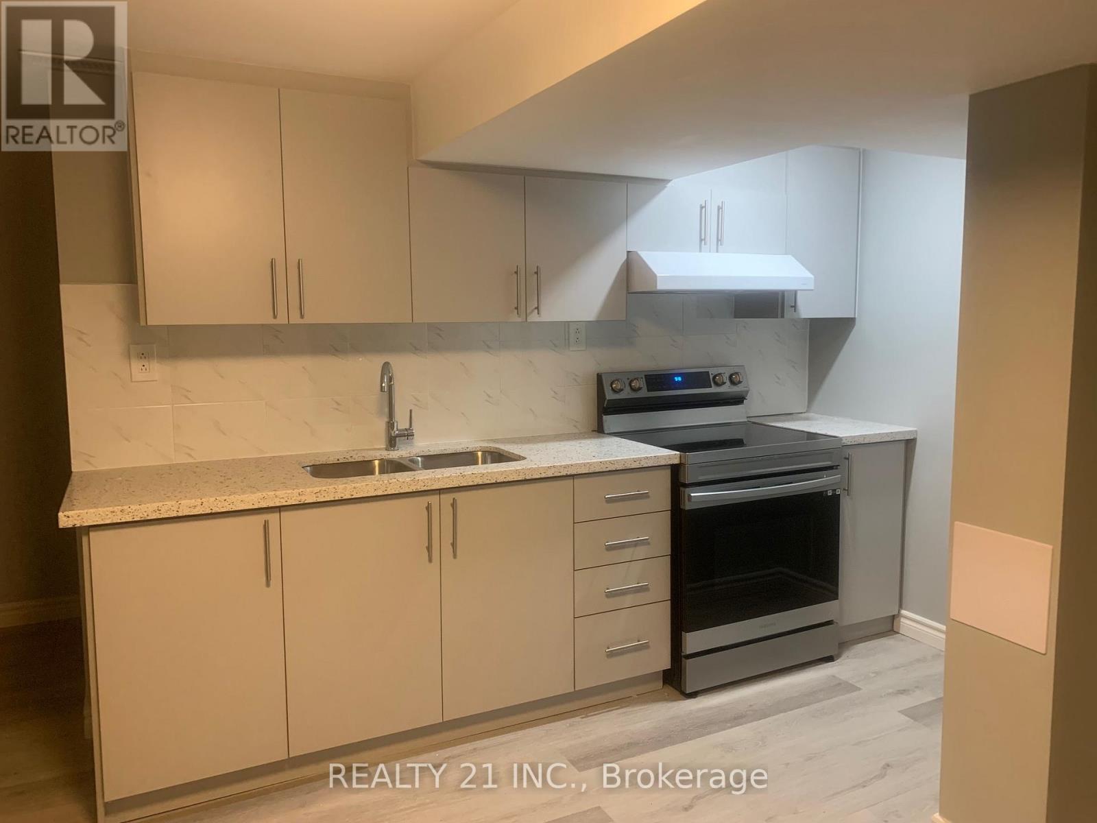 24 BEVERIDGE DRIVE - 31