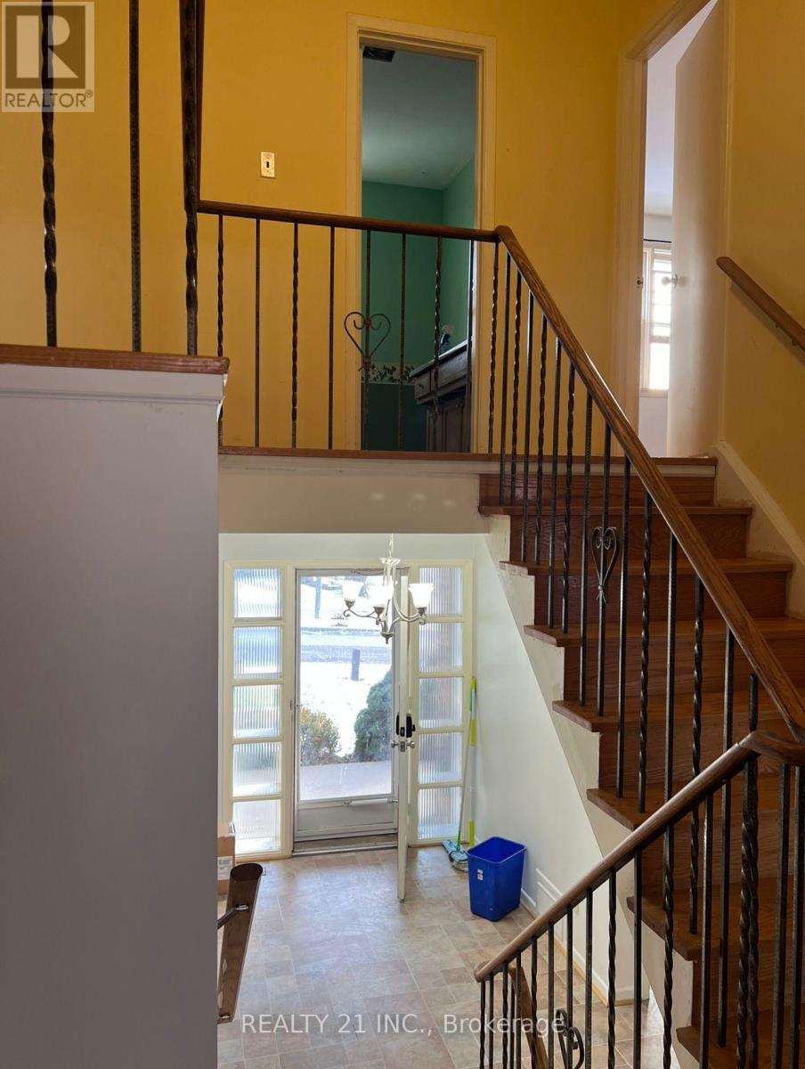 24 BEVERIDGE DRIVE - 5