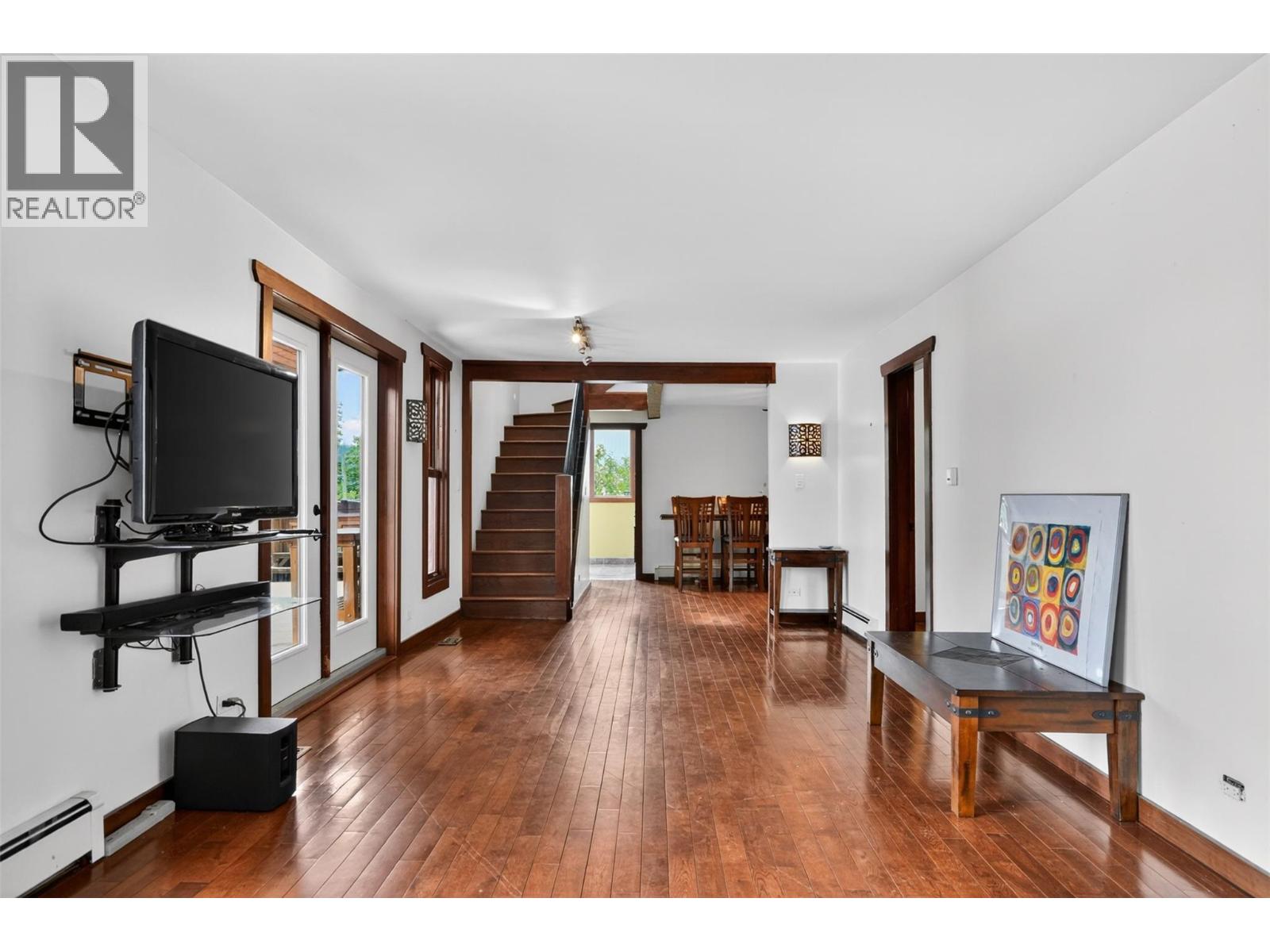 1911 Union Avenue - 6