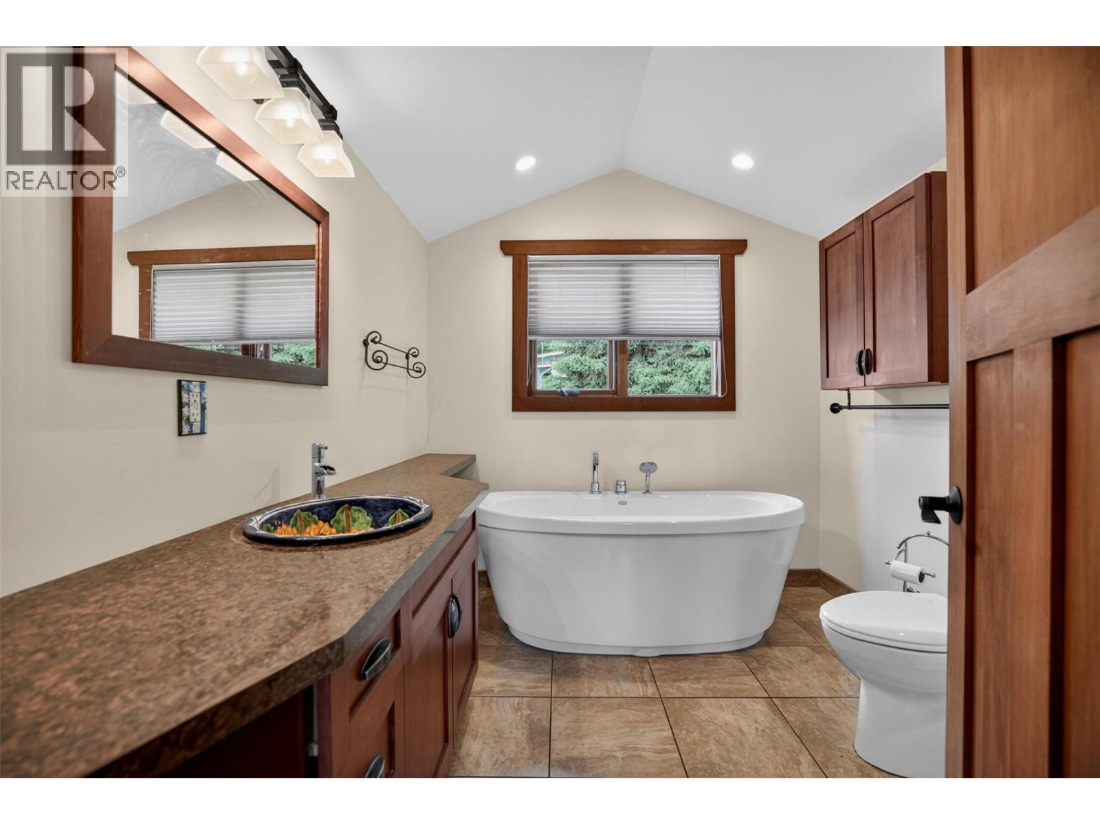 1911 Union Avenue - 38
