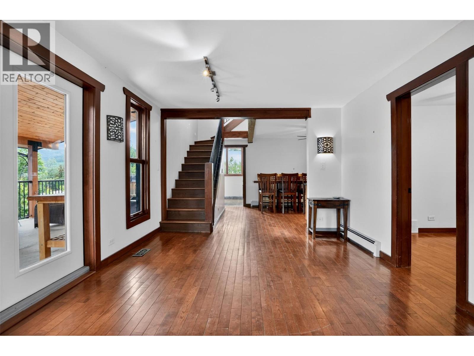 1911 Union Avenue - 15