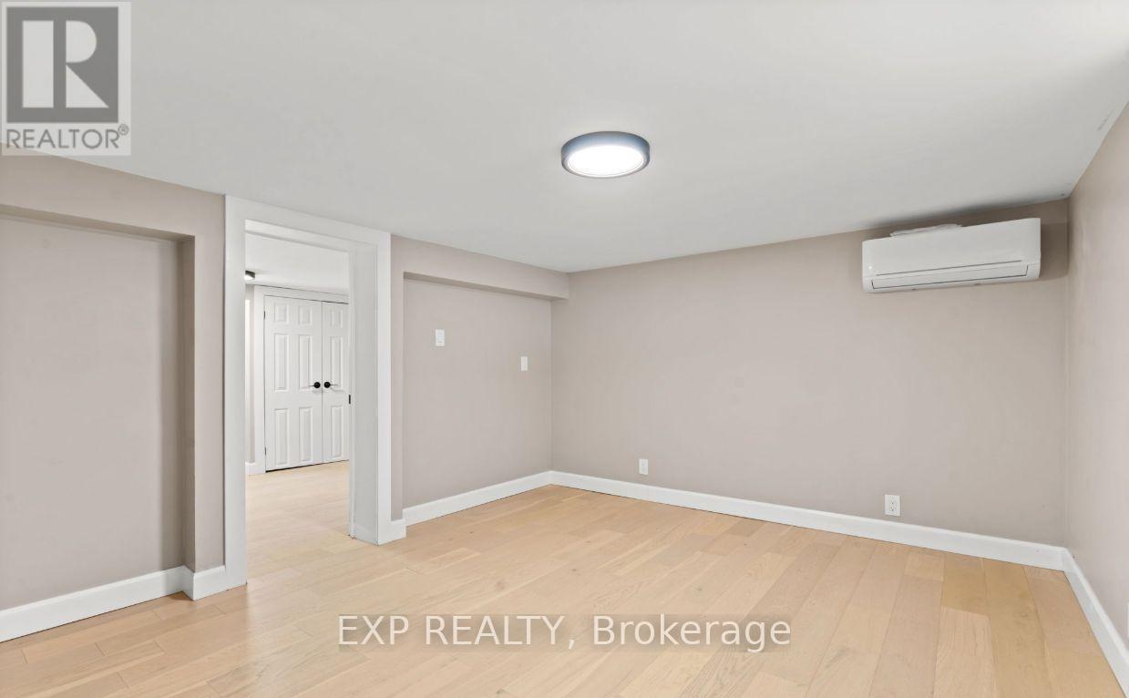 780 OXFORD STREET - 17