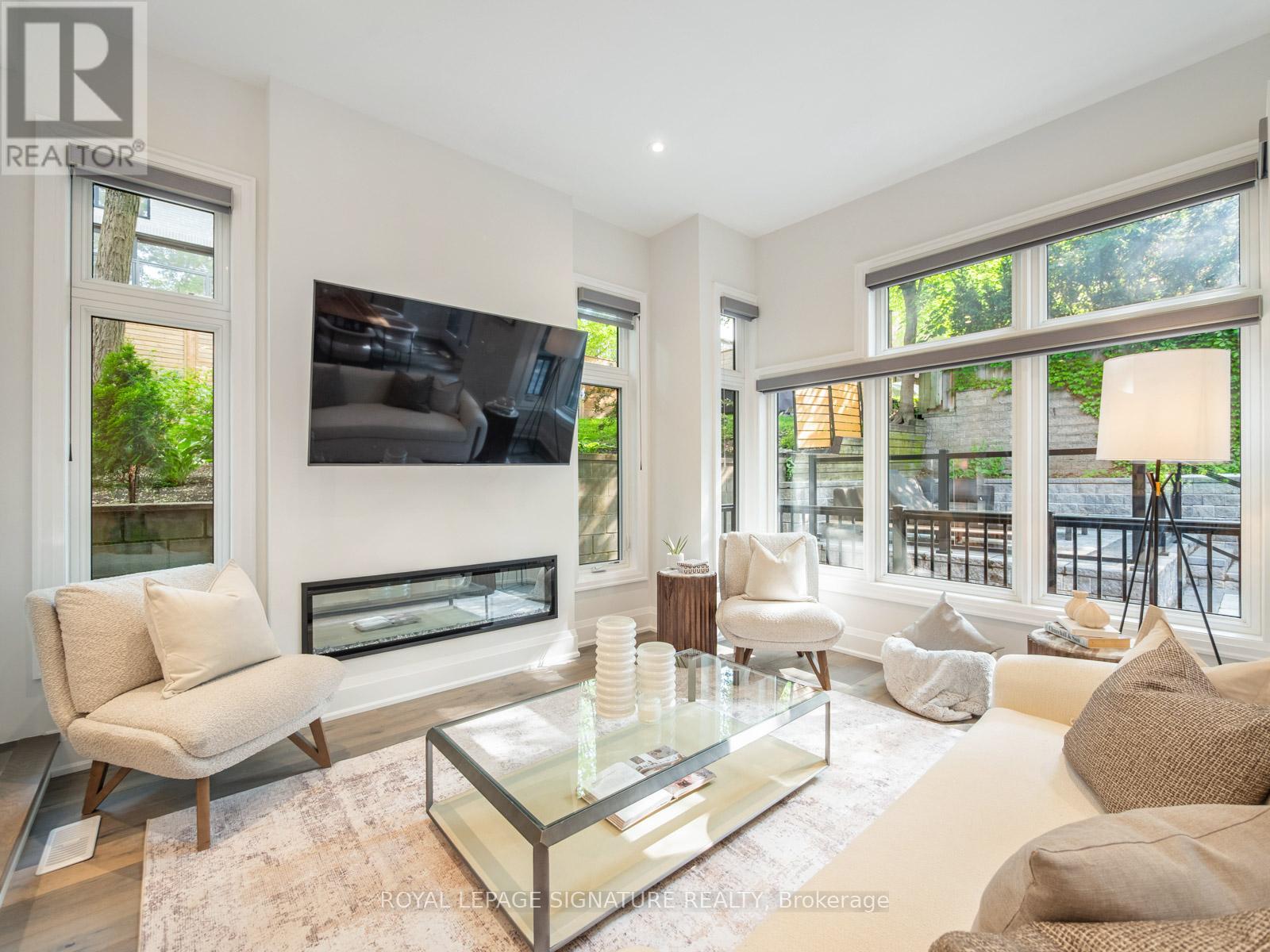 219 WHEELER AVENUE - 13