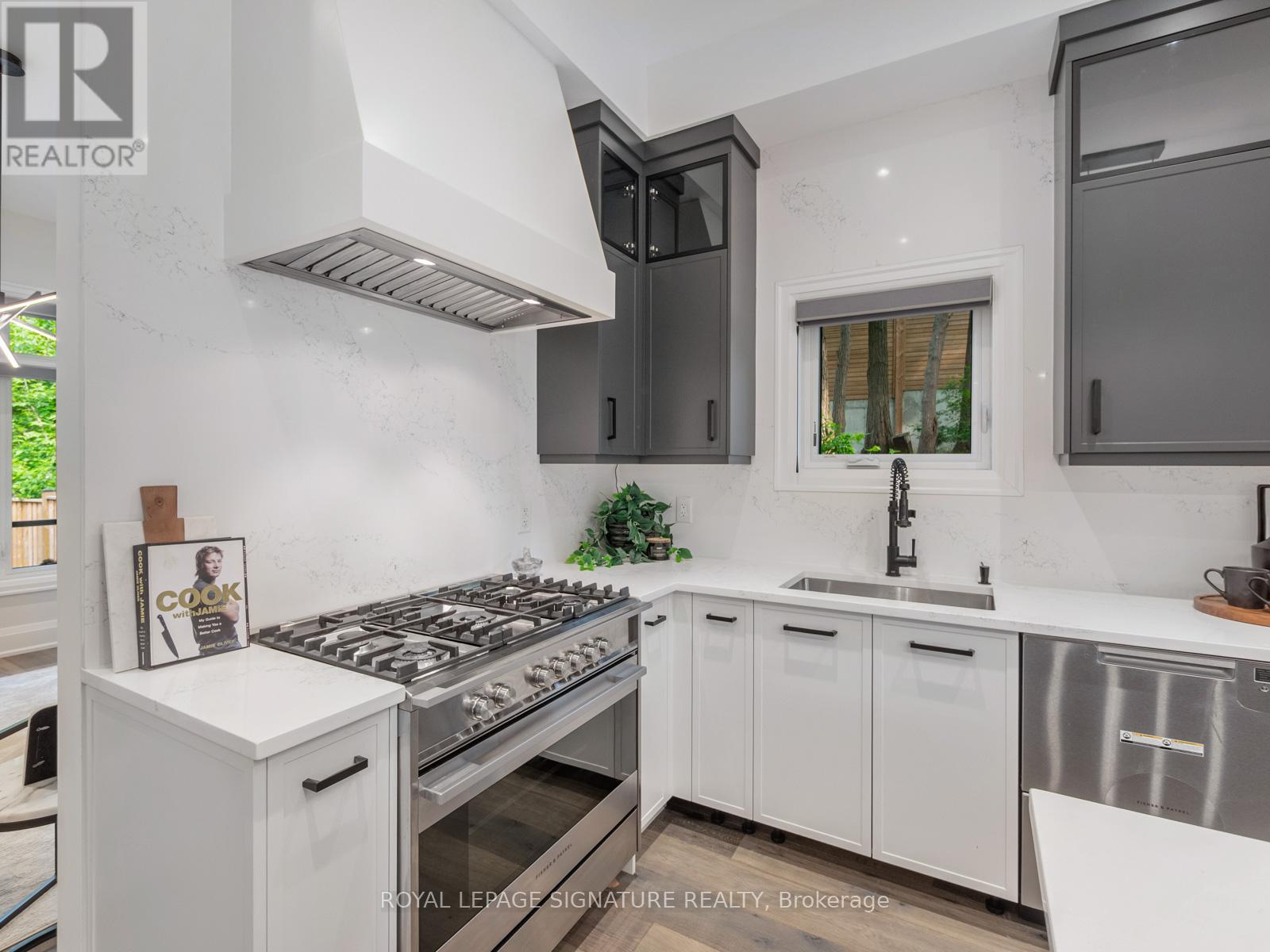 219 WHEELER AVENUE - 8