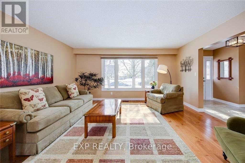 113 OREN BOULEVARD - 3