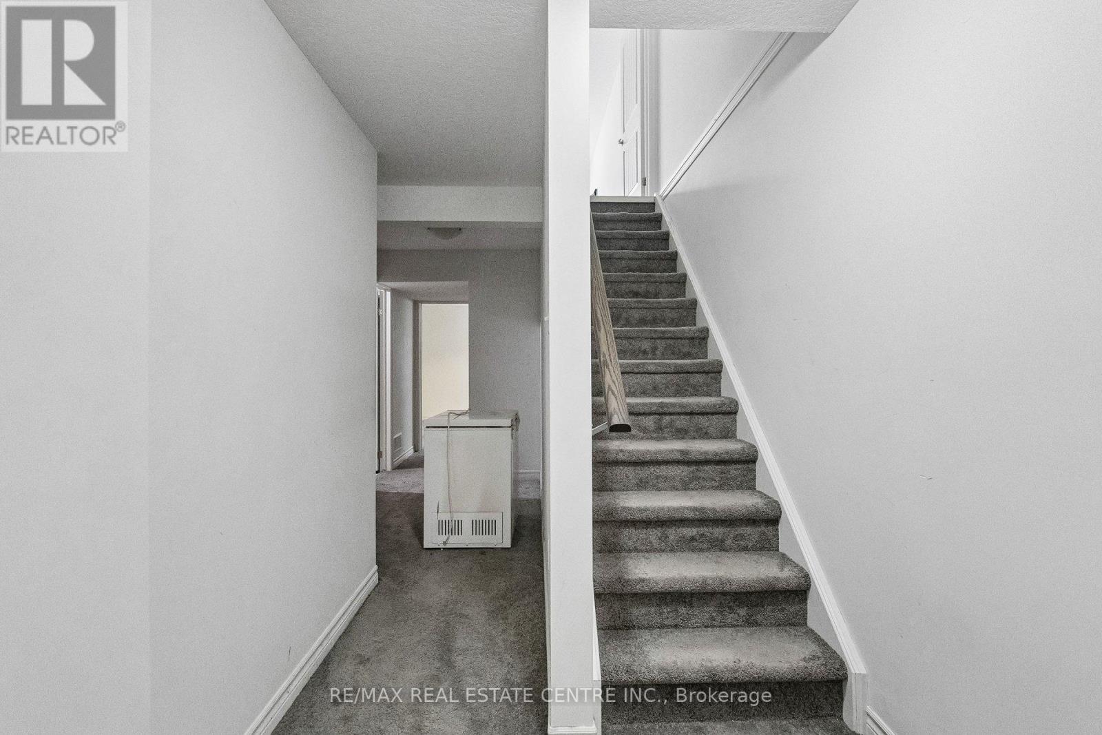 30 OLDFIELD DRIVE - 36