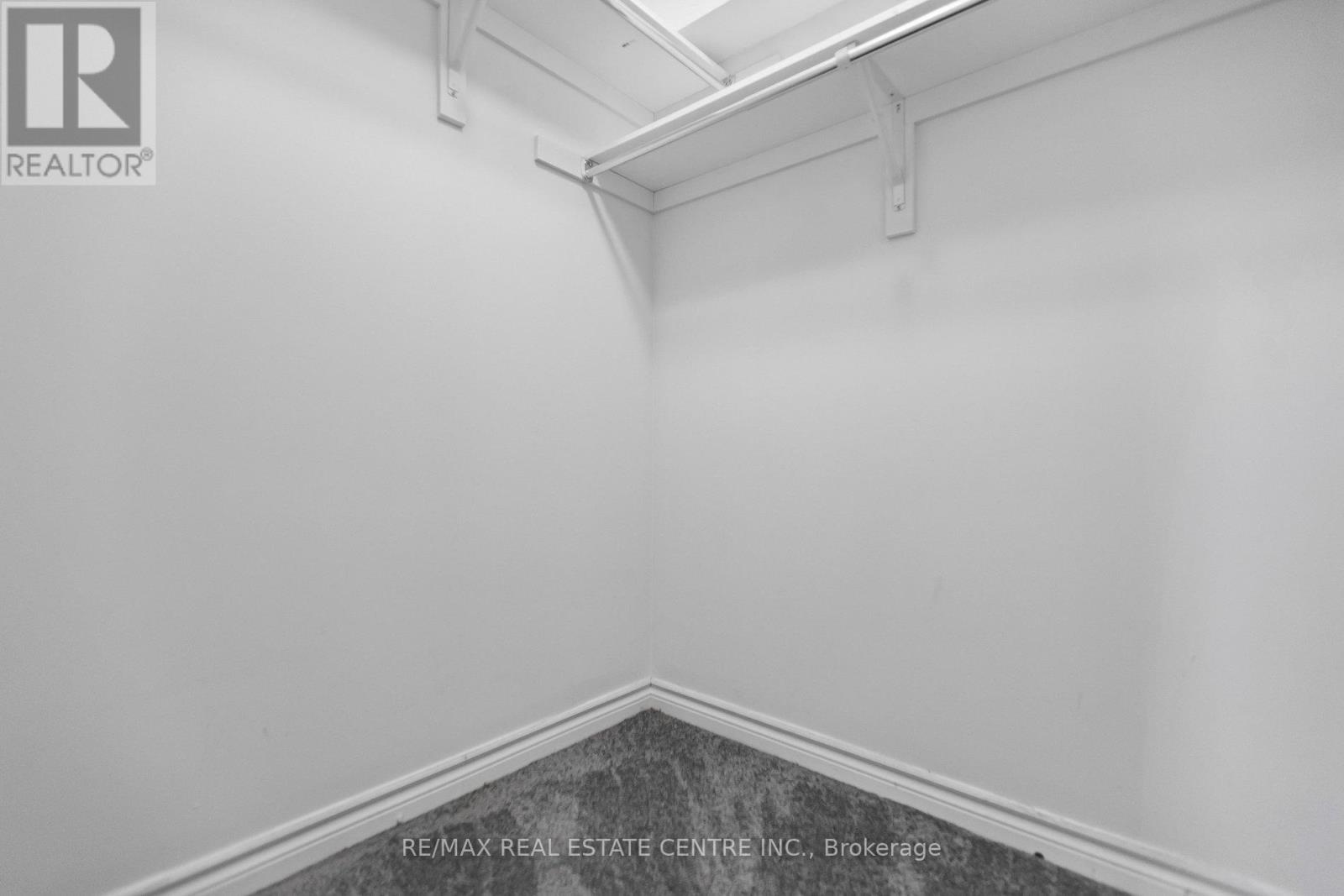 30 OLDFIELD DRIVE - 40