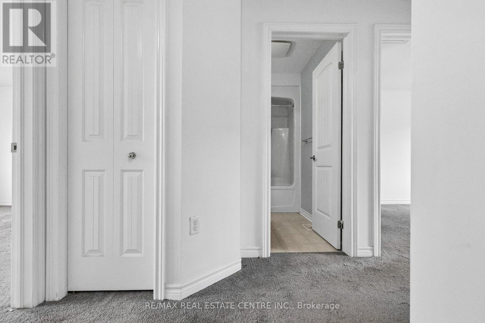 30 OLDFIELD DRIVE - 19