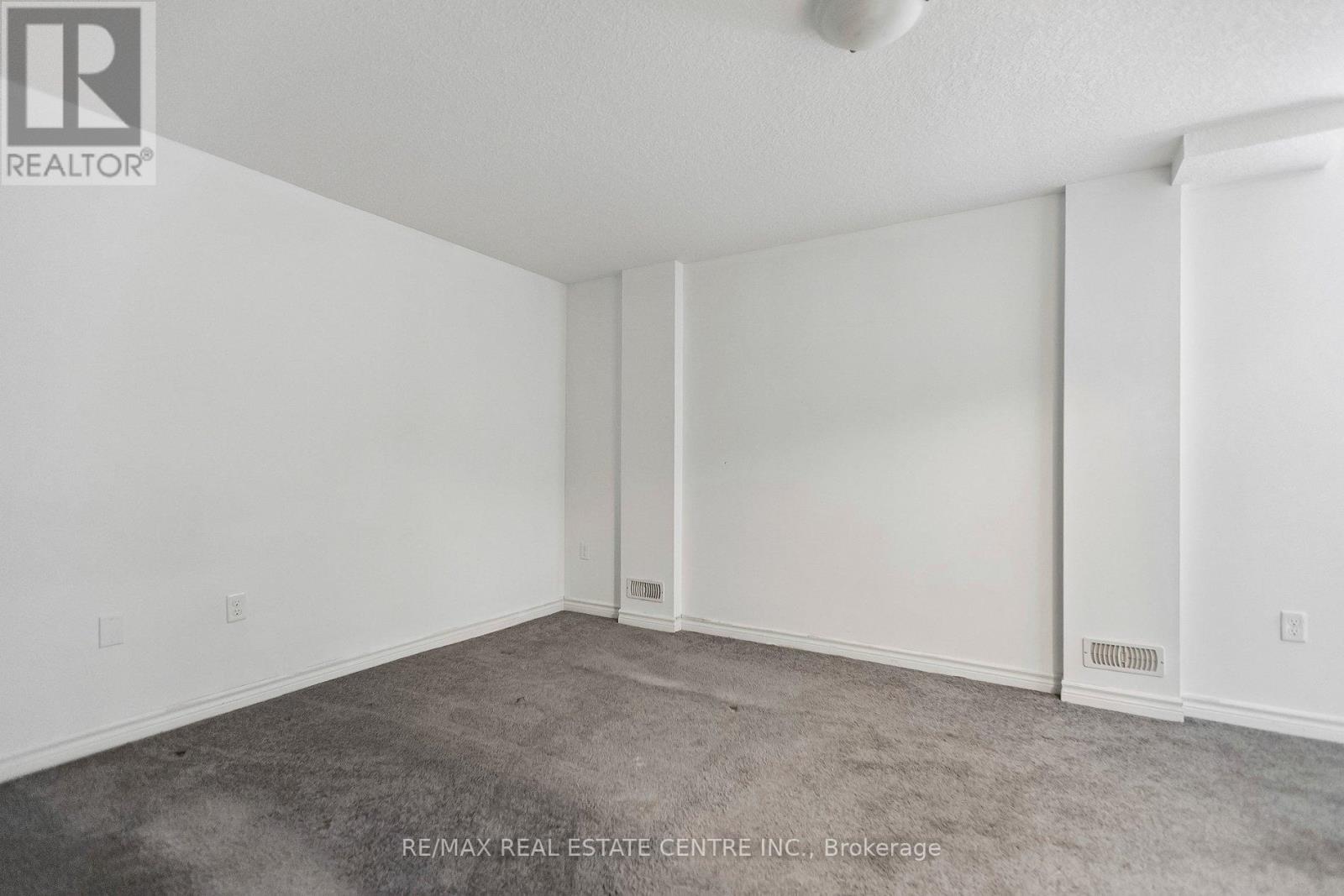 30 OLDFIELD DRIVE - 37