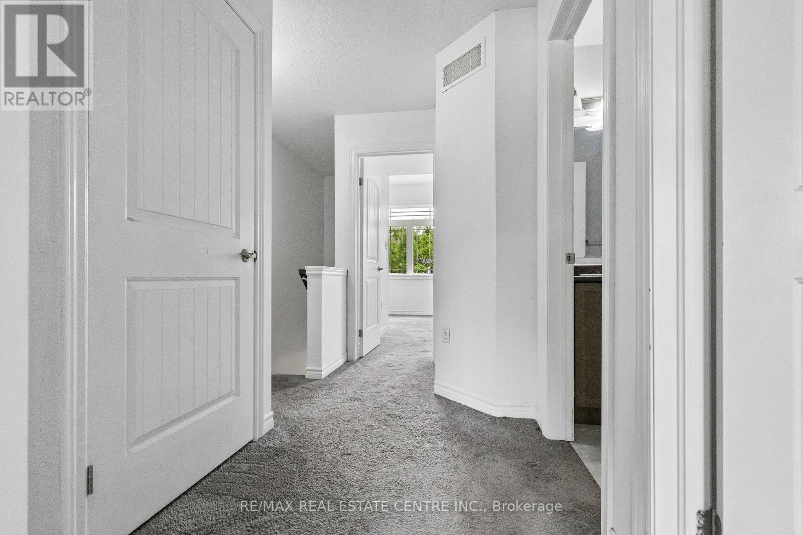 30 OLDFIELD DRIVE - 33