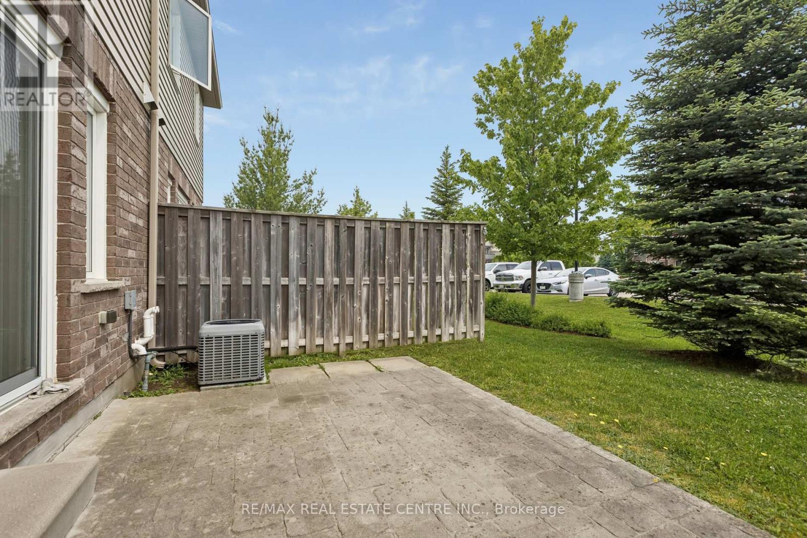 30 OLDFIELD DRIVE - 44