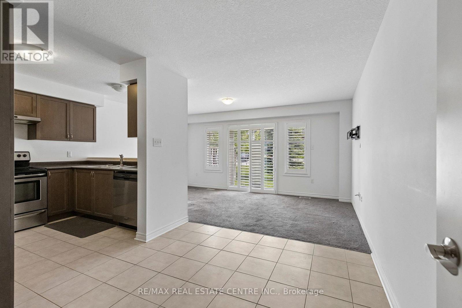 30 OLDFIELD DRIVE - 9