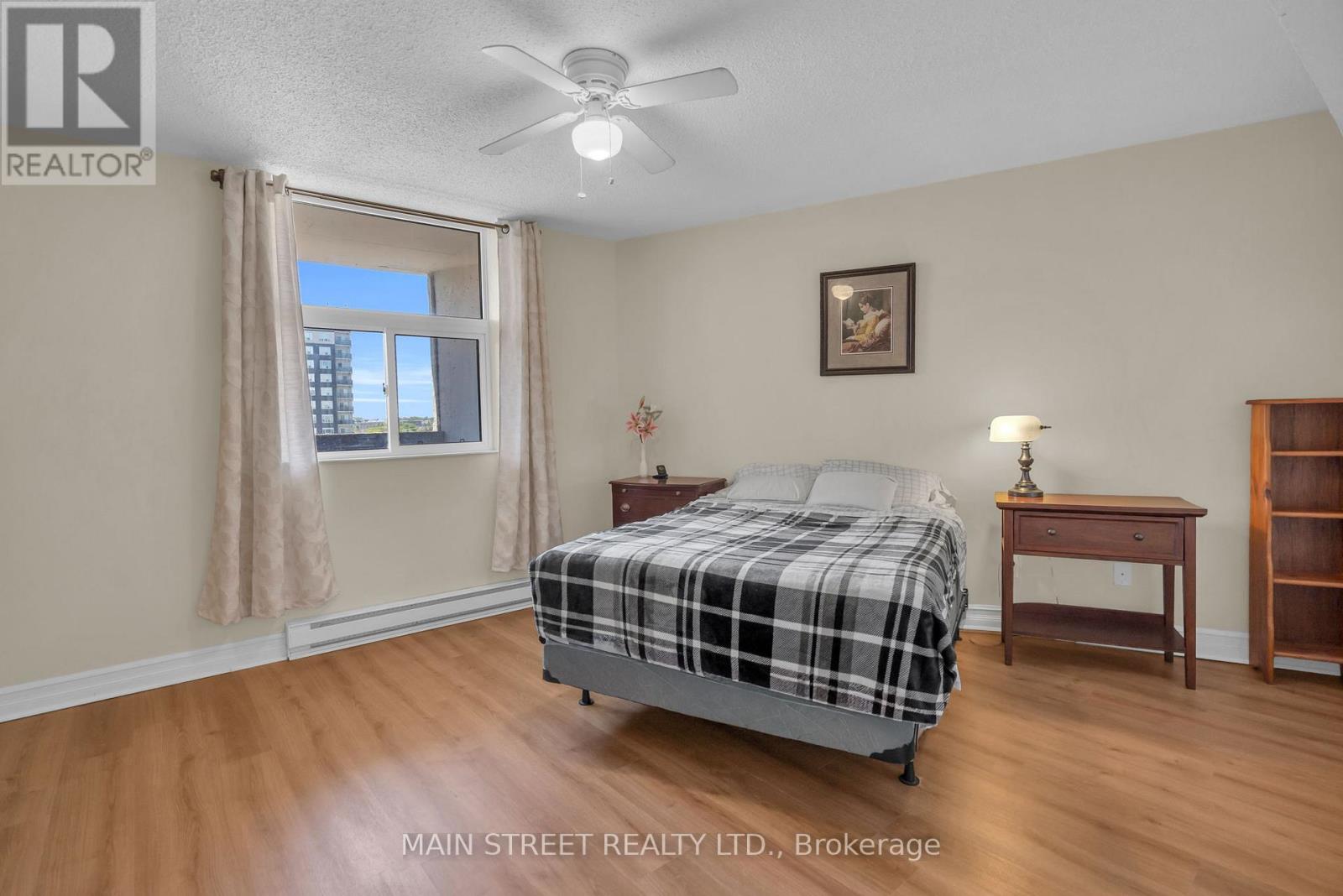 #1008 260 DAVIS DRIVE - 12