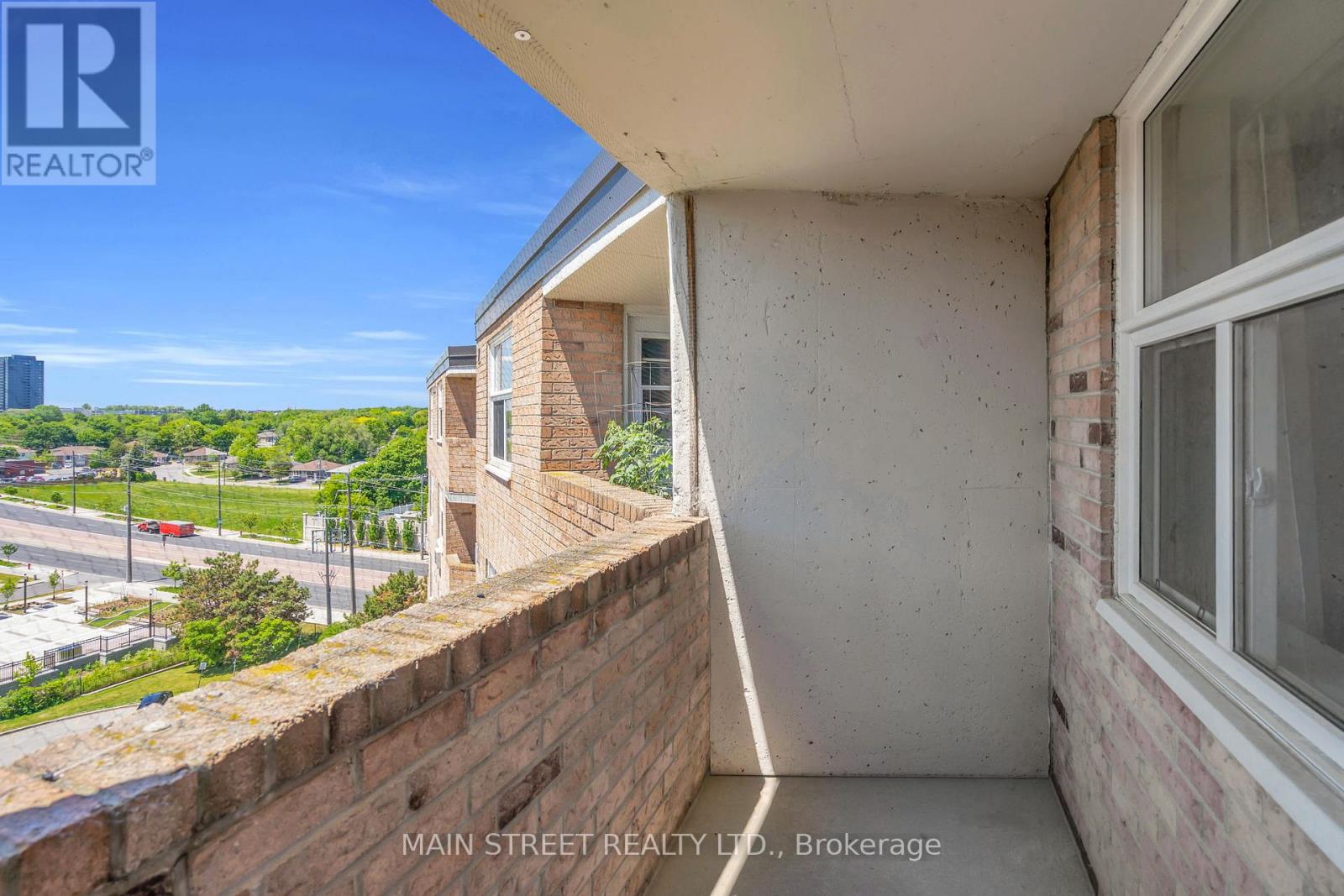 #1008 260 DAVIS DRIVE - 15