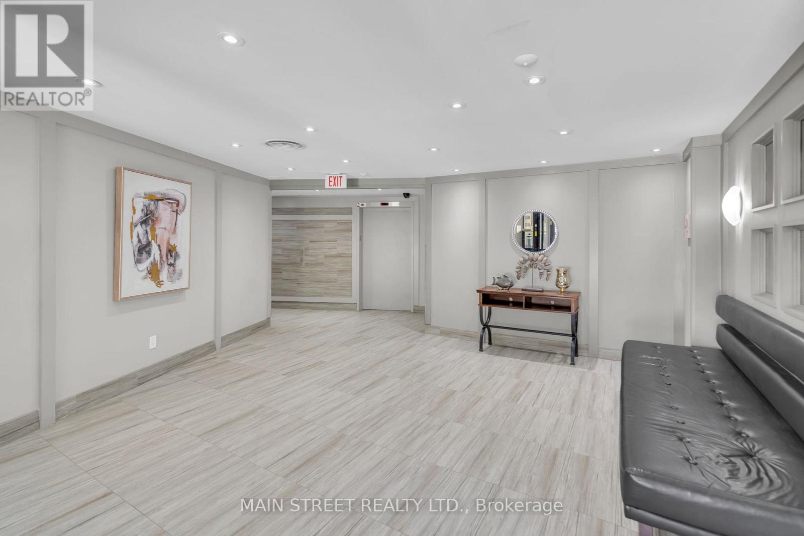#1008 260 DAVIS DRIVE - 5