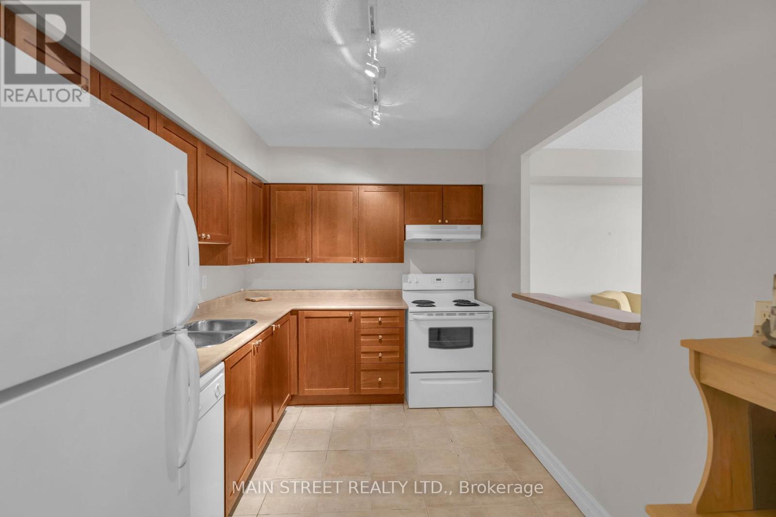 #1008 260 DAVIS DRIVE - 7
