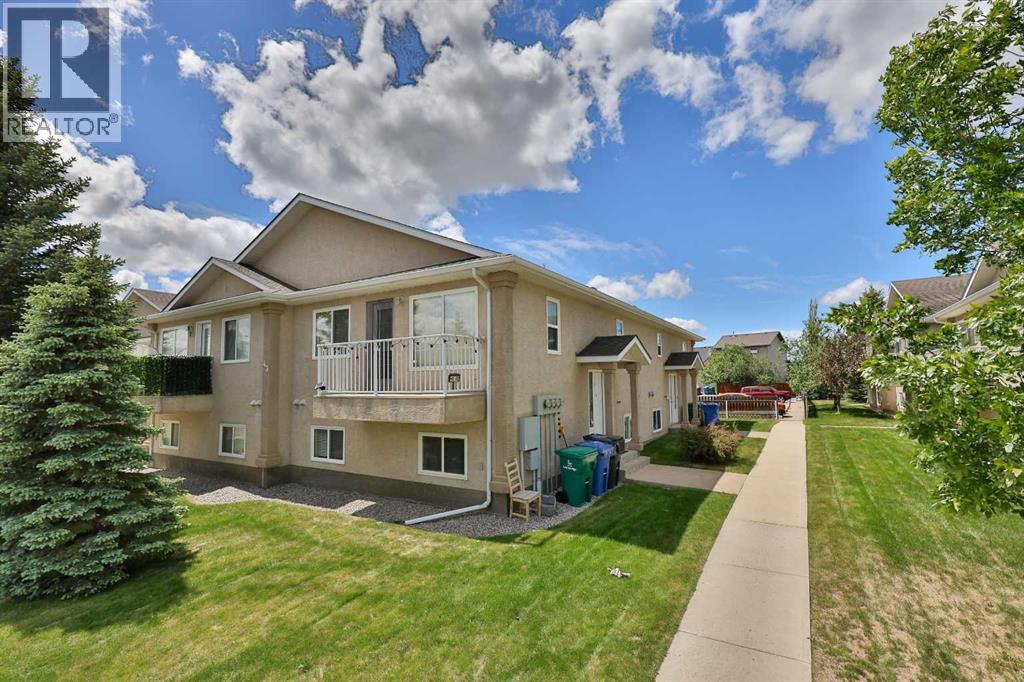 1, 43 Highlands Place W - photo 2