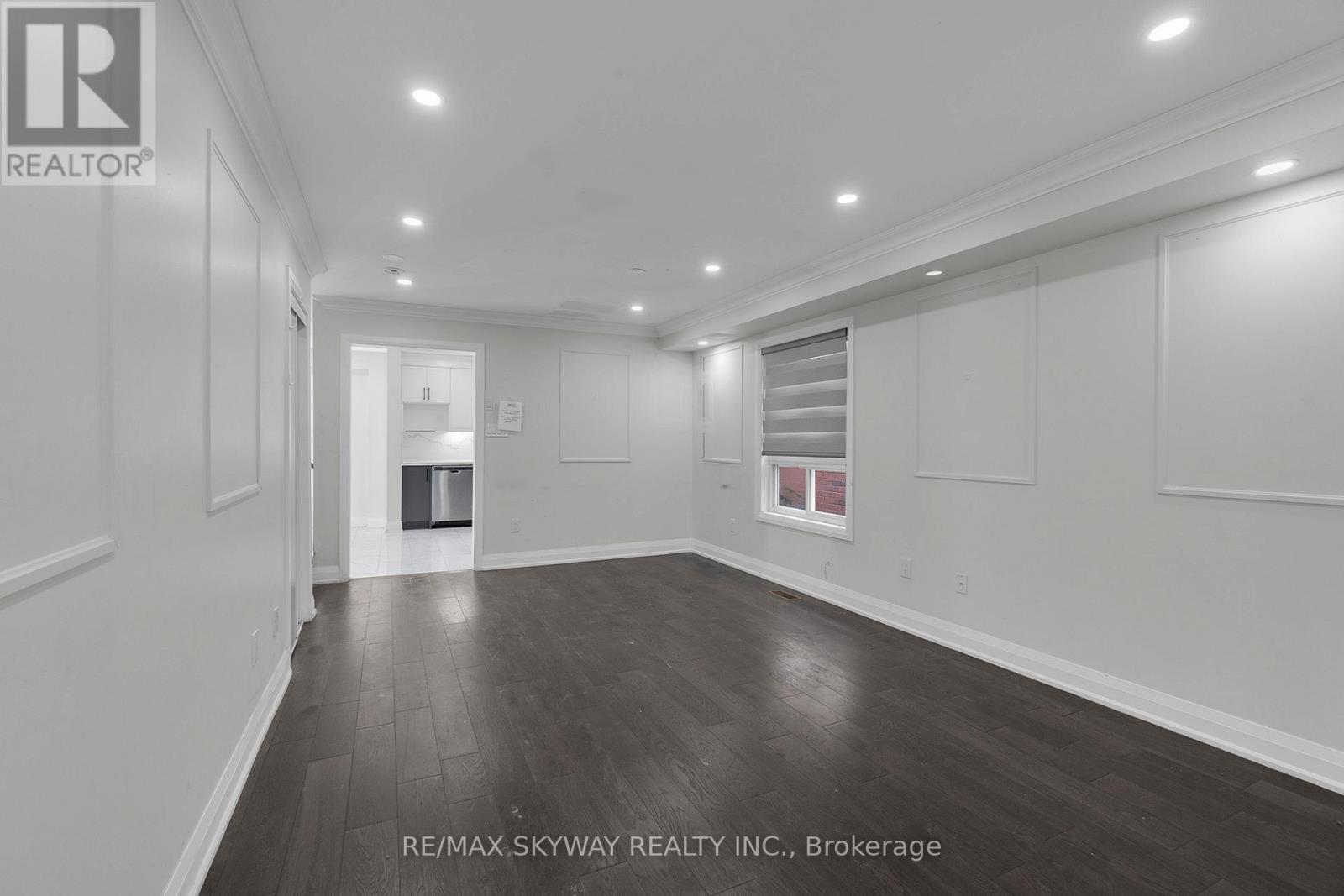 92 CHARLESWOOD CIRCLE - 9