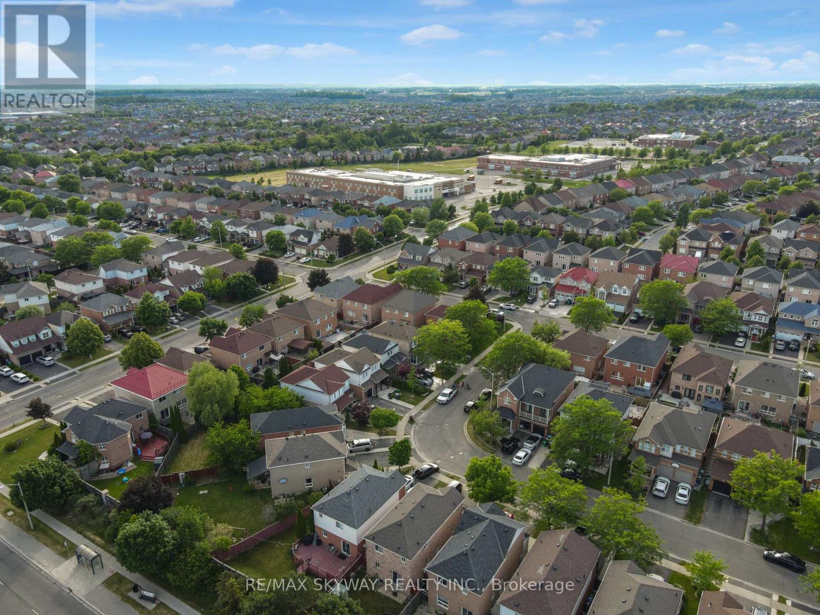 92 CHARLESWOOD CIRCLE - 41