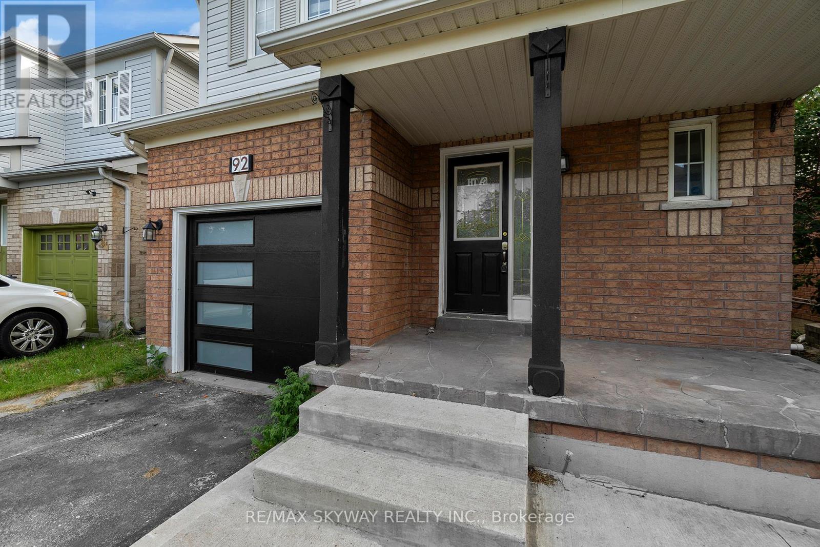 92 CHARLESWOOD CIRCLE - 3