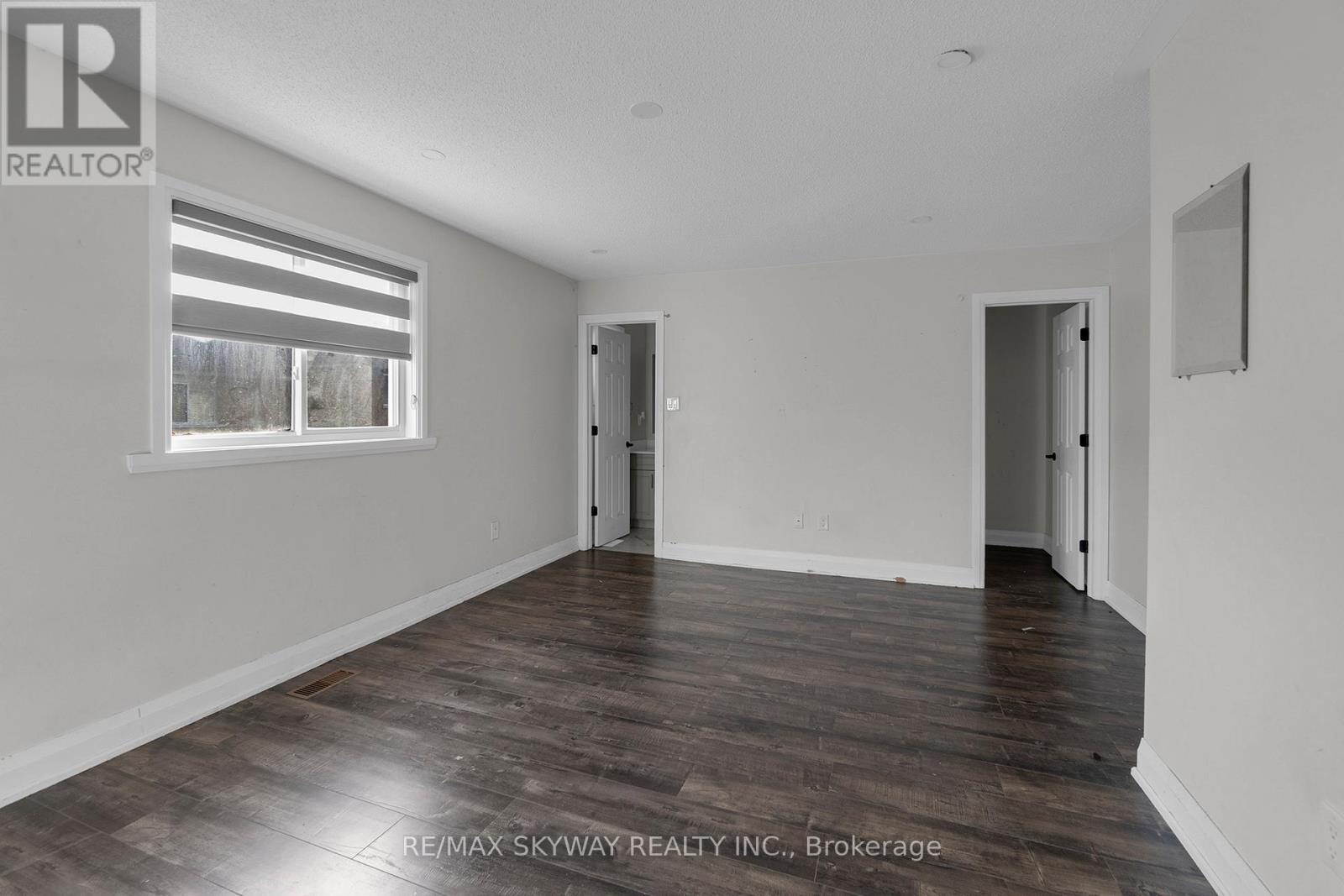 92 CHARLESWOOD CIRCLE - 22