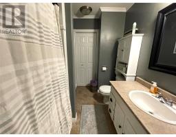 42 Sutherland Drive thumbnail 11