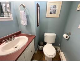 42 Sutherland Drive thumbnail 13