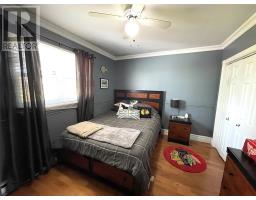 42 Sutherland Drive thumbnail 14