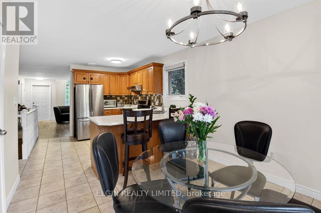 599 WELLINGTON STREET - 10