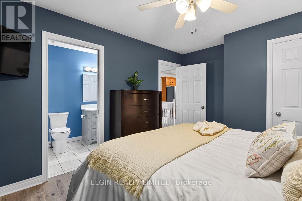599 WELLINGTON STREET - 13