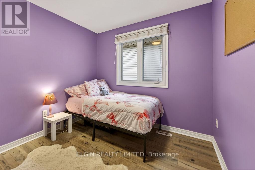 599 WELLINGTON STREET - 18