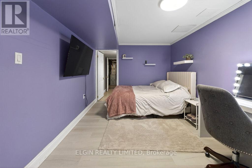 599 WELLINGTON STREET - 21