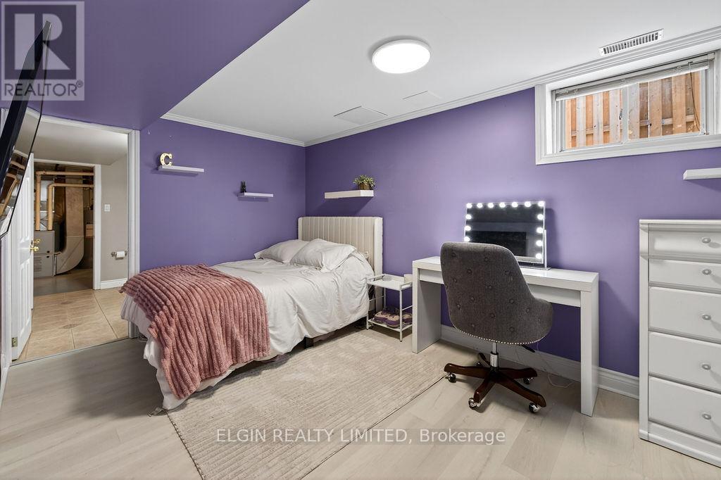 599 WELLINGTON STREET - 22