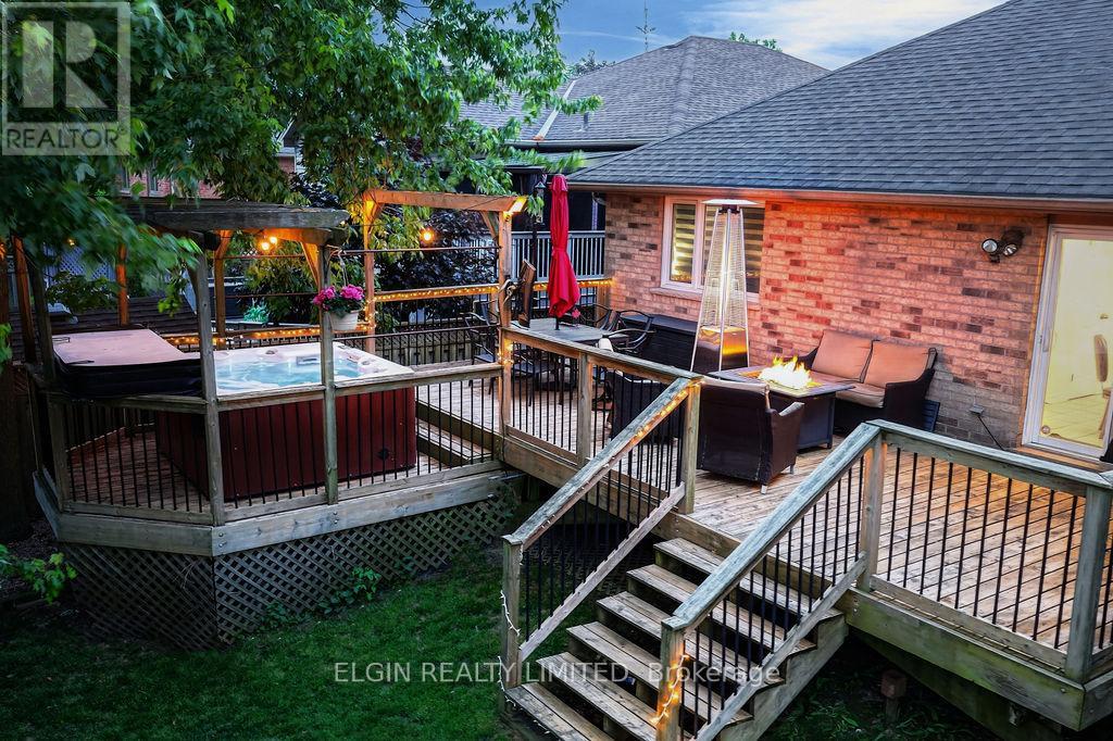 599 WELLINGTON STREET - 27